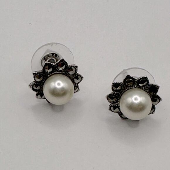 Romantic Retro Faux Pearl Marcasite Stud Pierced Earrings Flower Stamped 925 - Picture 1 of 10